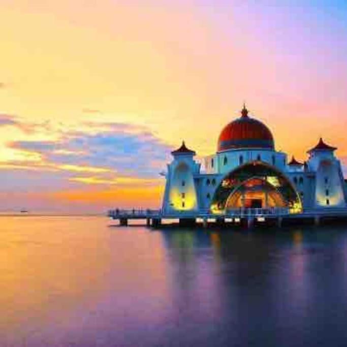 Relax - 6 Pax - Seaview Corner Unit - 6 Min To Historical Spot & Jonker *