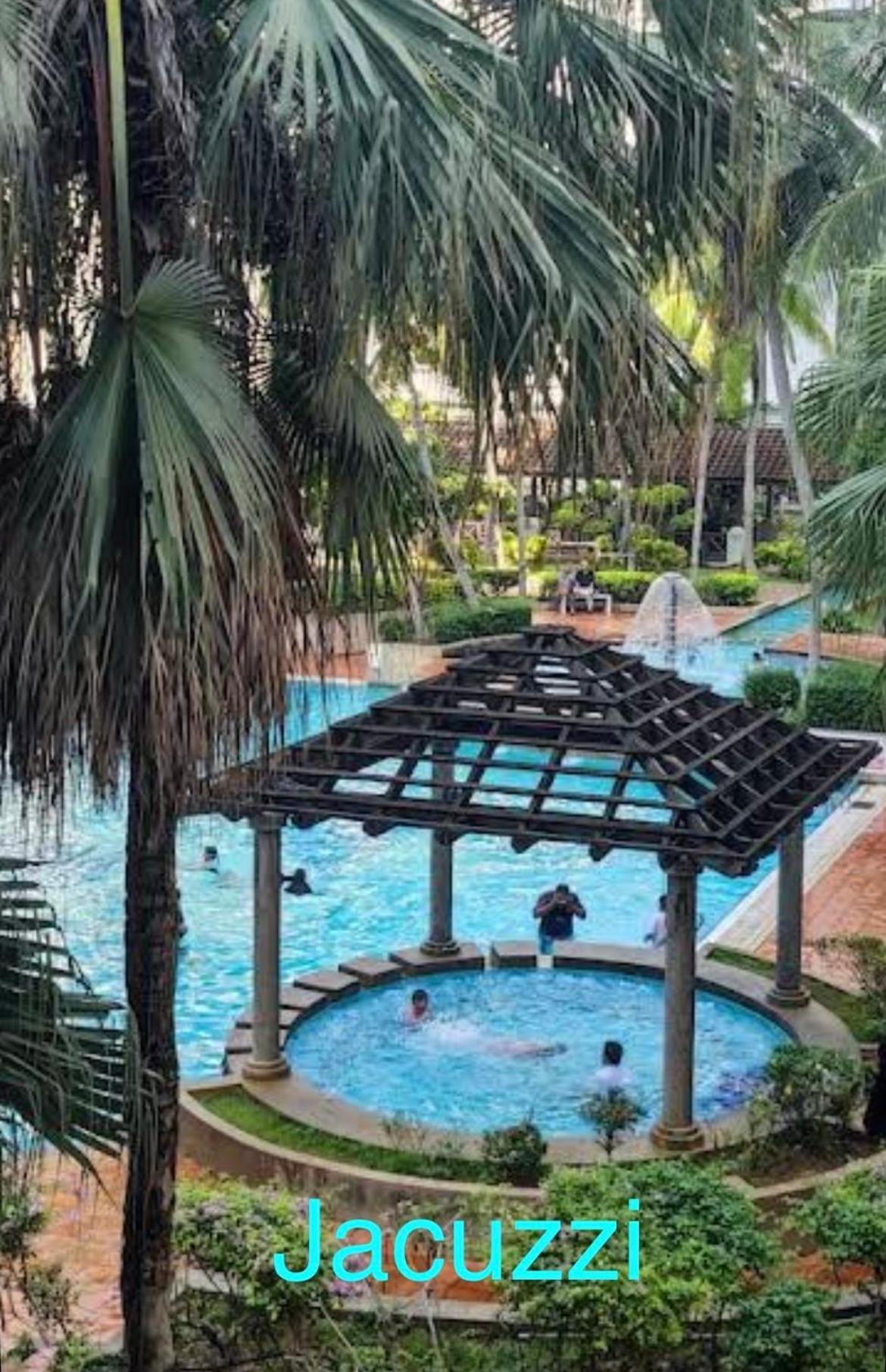 Relax - 6 Pax - Seaview Corner Unit - 6 Min To Historical Spot & Jonker Pangsapuri Malacca